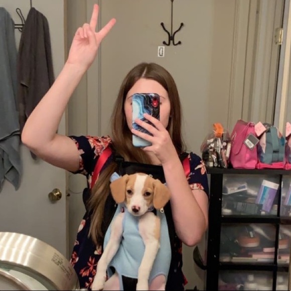 Meet your Posher, taylor ๐๐ผโโ๏ธ - Picture 5 of 6